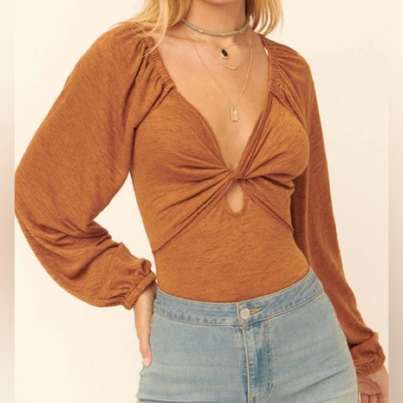 Promesa Private Dancer Front Twist Peasant Thong Bodysuit - Picture 1 of 5